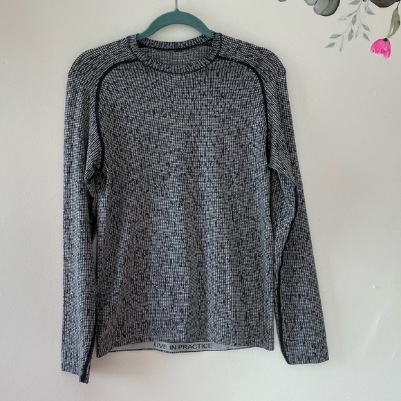 lululemon athletica Other - Lululemon Men's Live in Practice Long Sleeve Layering Top, Size XS